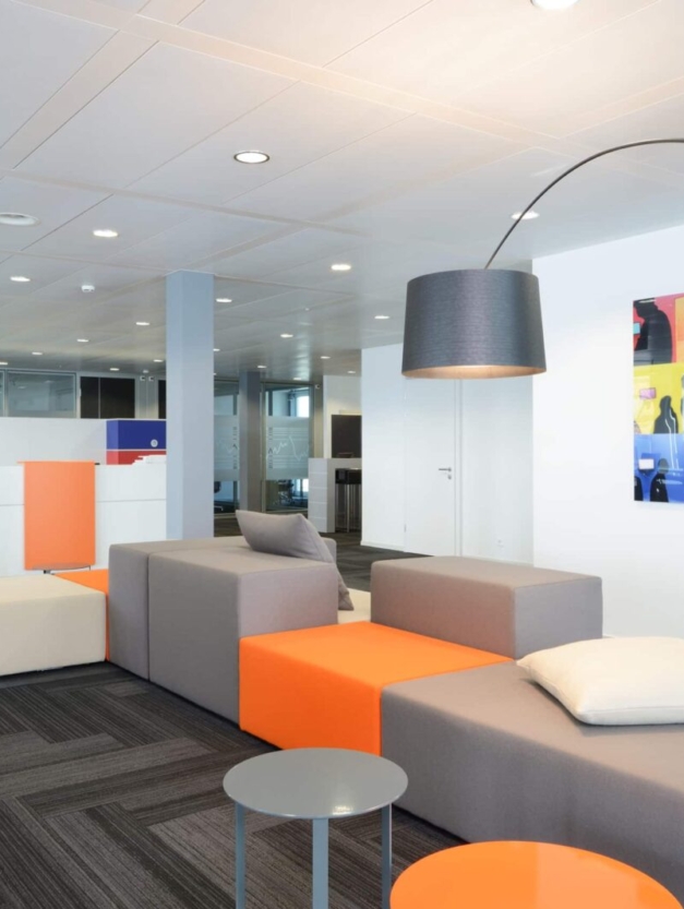 NMB Design a eu le plaisir de collaborer avec un des architectes les plus renommé de Genève pour l’élaboration du projet et la fourniture du mobilier de la Société Financière dans une des adresses les plus convoitée de Genève. Projet : 2000 m2 sur 2 étages.